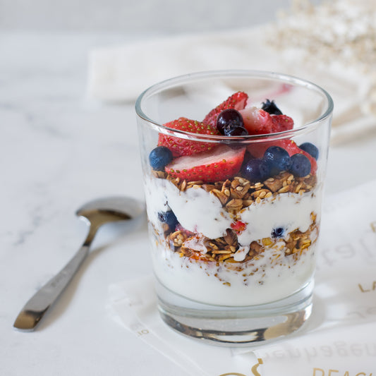 Berry Granola Yogurt Parfait